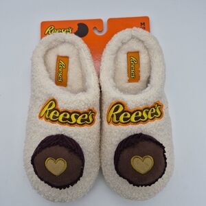 WOMEN'S REESES PEANUT BUTTERCUP SLIPPERS MEDIUM 7-8